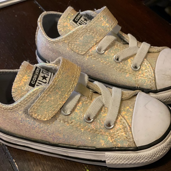 Toddler Girls Iridescent Sparkle Converse - Picture 4 of 5